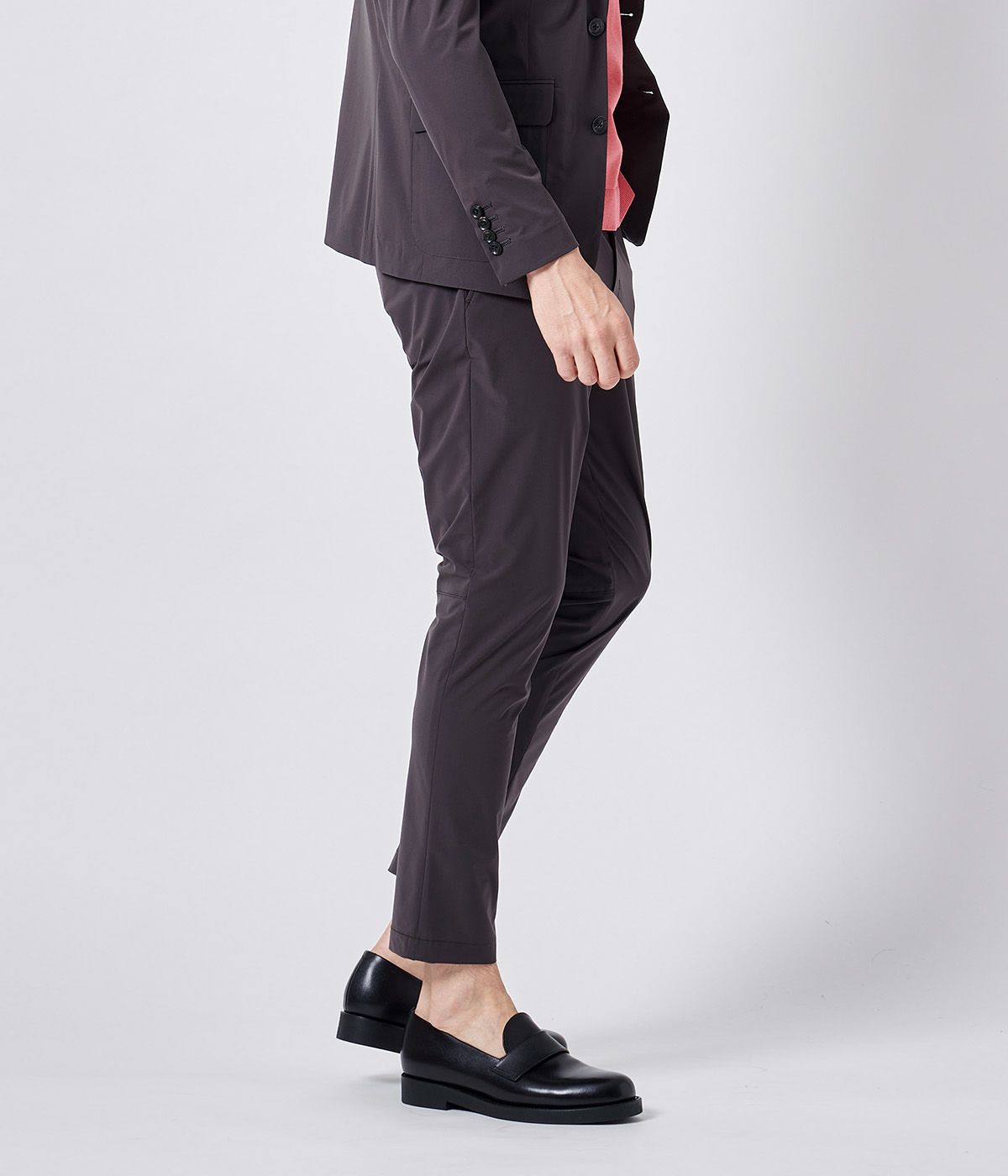 TRAVEL EASY TUCK PANTS | junhashimoto（ジュンハシモト）Official