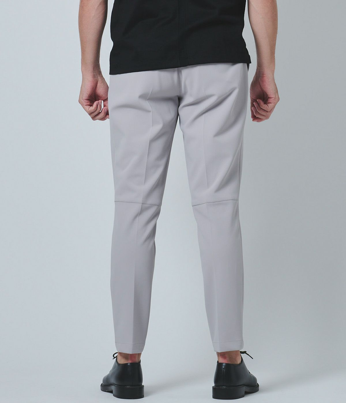 ジュンハシモト トラベル パンツ サイズ3 グレージュ TRAVEL EASY TUCK PANTS | junhashimoto（ジュンハシモト